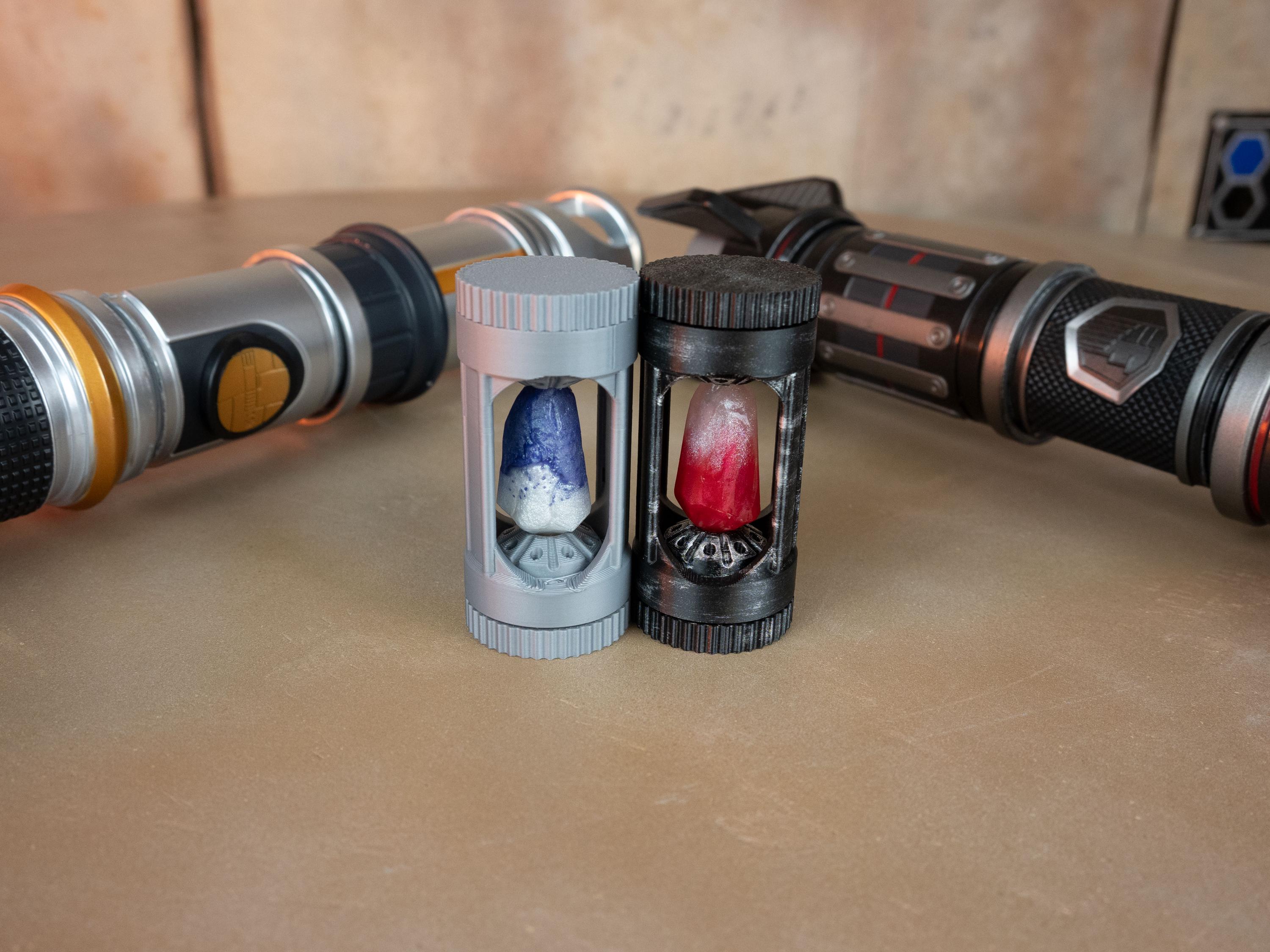 Kyber Crystal Power Capsule – Force Relic Display Stand | Sith & Jedi Containment Prop, Savi’s Compatible