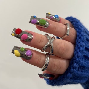 COLORFUL STONES chrome blob press on nails