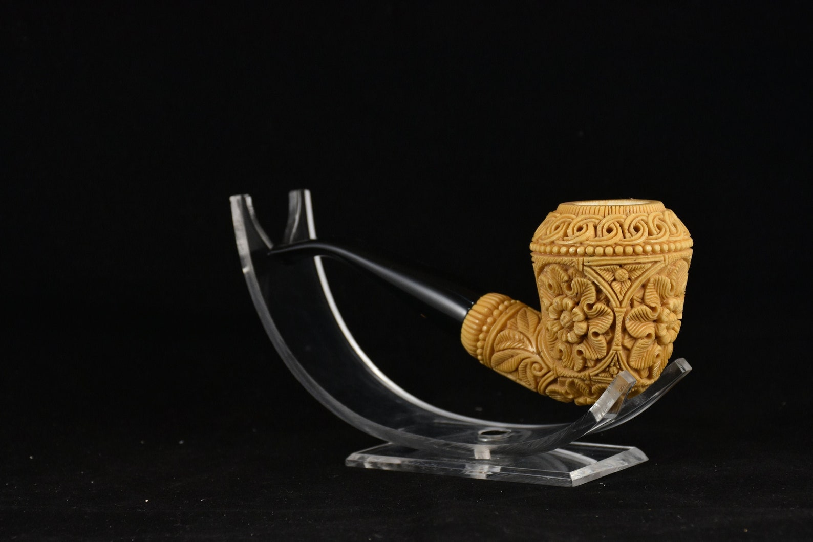 Embossed Floral With Flower Symbol Pipe, Unsmoked Block Meerschaum ...