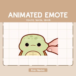 Könnte beinhalten: Ein animiertes Emote mit einer Zeichentrickschildkröte mit hellgrünem Panzer und beigem Bauch. Eine Hand berührt die Schildkröte. Der Text "ANIMATED EMOTE" steht oben, darunter die Größenangaben.