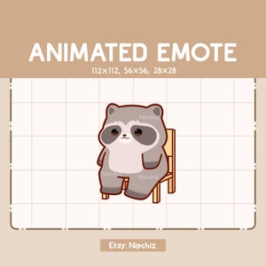 Geanimeerde emote schattige wasbeer zit op een stoel en beweegt zijn poten - grappige tekenfilm-emote - klaar voor gebruik - chibi-emote voor streamer