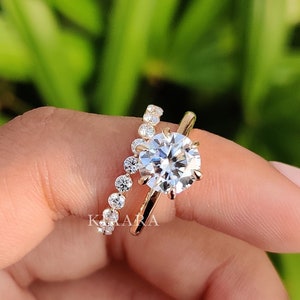 2 CT Round Cut Moissanite Wedding Ring Set, 14K Solid Yellow Gold Ring Set, Solitaire Ring With Bubble Prong Matching Band, Bridal Ring Set