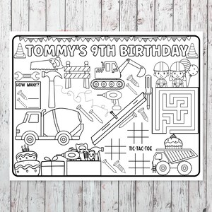 Pode incluir: Uma p&aacute;gina para colorir imprim&iacute;vel em preto e branco para uma festa de anivers&aacute;rio. A p&aacute;gina apresenta um tema de constru&ccedil;&atilde;o com um bolo de anivers&aacute;rio, um caminh&atilde;o de cimento, uma escavadeira, uma caixa de ferramentas, uma serra, um martelo, uma chave de fenda, pregos, um labirinto e um jogo da velha. O texto "TOMMY'S 9TH BIRTHDAY" est&aacute; no topo da p&aacute;gina.