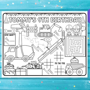 Pode incluir: Uma p&aacute;gina para colorir imprim&iacute;vel em preto e branco para uma festa de anivers&aacute;rio. A p&aacute;gina apresenta um tema de constru&ccedil;&atilde;o com um bolo de anivers&aacute;rio, um caminh&atilde;o de cimento, uma escavadeira, uma caixa de ferramentas, uma serra, um martelo, uma chave, pregos, uma r&eacute;gua, uma chave de fenda, um labirinto, um jogo da velha e o texto "TOMMY'S 9TH BIRTHDAY".