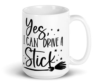 Grappige witte glanzende Halloween-mok voor koffie, pittige Halloween-heksenkoffiemok, ik kan een stokje rijden grappige mok voor koffie, Halloween-theekop