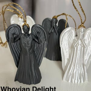 2 x Weeping Angels Christmas tree Baubles 8cm 3D Printed 1 x Scare Pose and 1 x Hands over face pose 8cm