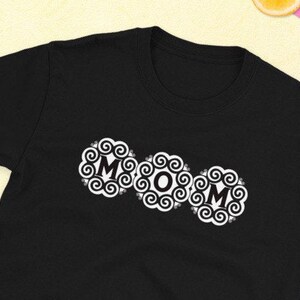 MOM elephant foot print Short-Sleeve Unisex T-Shirt