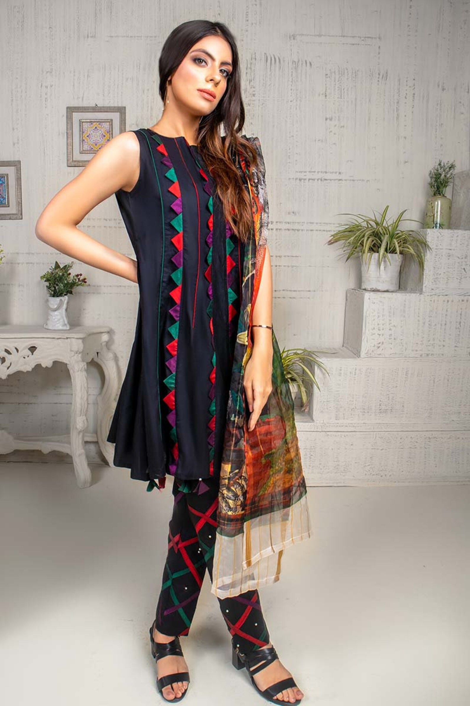 party weardesigner suits pakistani