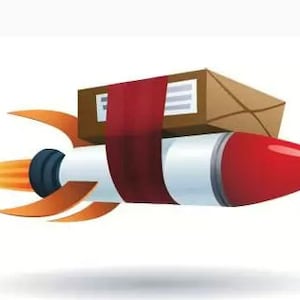 Peut inclure: Une fusée rouge et blanche avec des ailerons orange transporte un colis brun avec un ruban rouge. Le colis a une étiquette blanche avec trois lignes de texte.