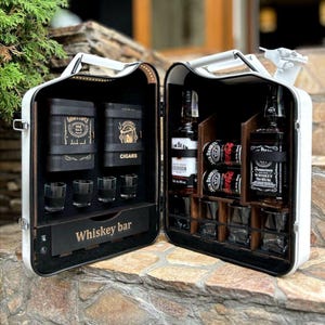 Minibar con bidón de 20 L y altavoz Bluetooth, personalizado, para el hogar, de viaje, hecho a mano, regalo para él, para Navidad, para papá