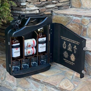 Handmade Jerry Can Mini Bar – 20L Military Style Liquor Cabinet, Unique Gift for Him, Custom Whiskey Bar, Groomsmen Gift, Man Cave Decor