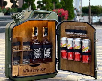 Bar per whisky ricavato da una tanica, mobile bar personalizzato.