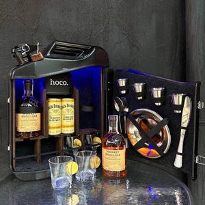 20 L Black Matte Mini Bar Jerry Can, Metal Mini Bar With Wood Inside With Picnic Set, Custom Fuel Bar, Canister Bar, Personalized Mini Bar