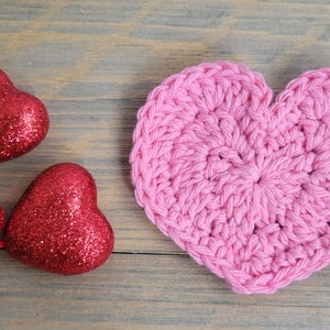 Heart Shaped Reusable Makeup Face Pads, Cotton Face Scrubby, Spa Gift for Her, Wash Cloth, Teen Girl Gift Ideas, Face Care Pink