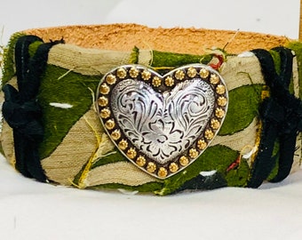 Heart concho leather bracelet w/camo accents