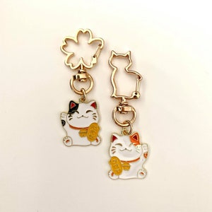 Unique Lucky Cat Keychain Set