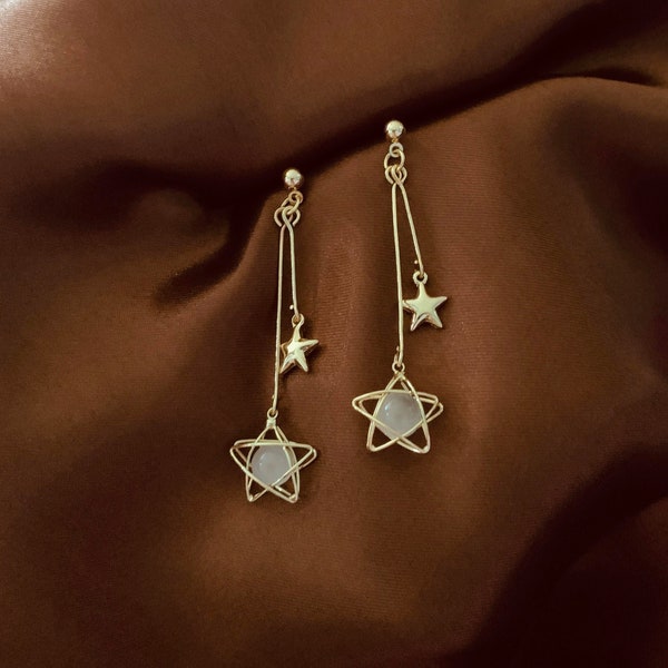 Dainty Wired Star Earrings