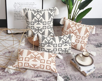 Chlophy White Rectangle Cushion Cover Boho 12x20 30x50CM Set of 2 Pack Bolster Cushion Covers Tassel Fringe Decorative Bohemian Quilted Textured Matelasse Cotton Moroccan Lumbar Pillow Cover Jacquard Chlophy White Rectangle Cushion Cover Boho 12x20 30x50CM Set of 2 Pack Bolster Cushion Covers Tassel Fringe Decorative Bohemian Quilted Textured Matelasse Cotton Moroccan Lumbar Pillow Cover Jacquard