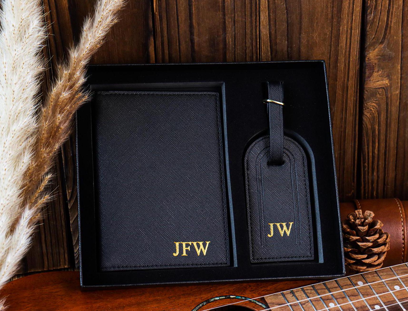Personalized Leather Passport Holder Gift Set,Best man Bridesmaid Groomsman Gift,Wedding Travel Gift,Travel Set Accessories,Honeymoon Gift