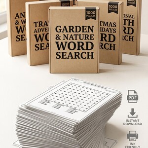 Puede incluir: Una pila de rompecabezas de búsqueda de palabras con un lápiz y gafas. Varias cajas de cartón con "1000 PUZZLES" y títulos de búsqueda de palabras como "GARDEN & NATURE WORD SEARCH" están en el fondo. Se ven iconos de PDF y descarga instantánea.
