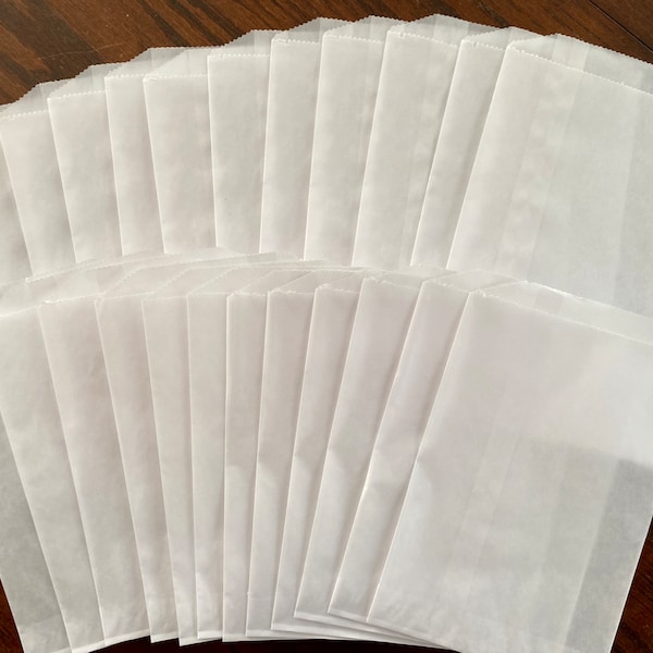 Bundle of 24 glassine bags of 2 different sizes