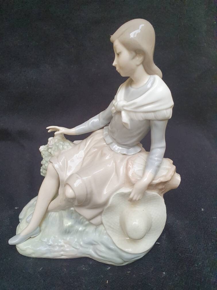 Nao signed handpainted and handmade figurine made in Spain Etsy 日本