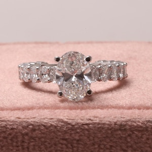 2 Carat Oval Lab Grown Diamond Engagement Ring: Hidden Halo, E/F Color, VVS Clarity