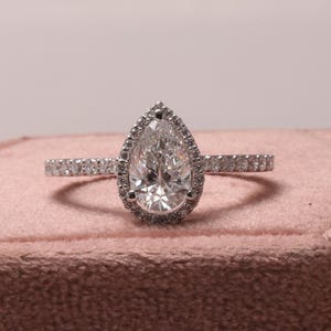 1ct - 3ct Pear Cut Lab Created Diamond Ring, Pear Lab Grown Diamond Engagement Ring, Pear Diamond Engagement Ring, Pear Halo Diamond Ring