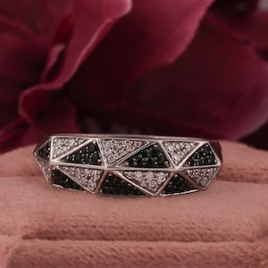 1.60 TCW Black & White Lab-Grown Diamond Ring - 10k White Gold