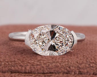 IGI Certified Lab Grown Diamond Engagement Ring: 18K Gold East-West Oval Solitaire