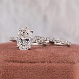 1.00 CT - 3.00 CT IGI Certified E/F Color Lab Grown Oval Cut Lab Diamond Hidden Halo Engagement Ring Set,Matching Round Diamond Wedding Band