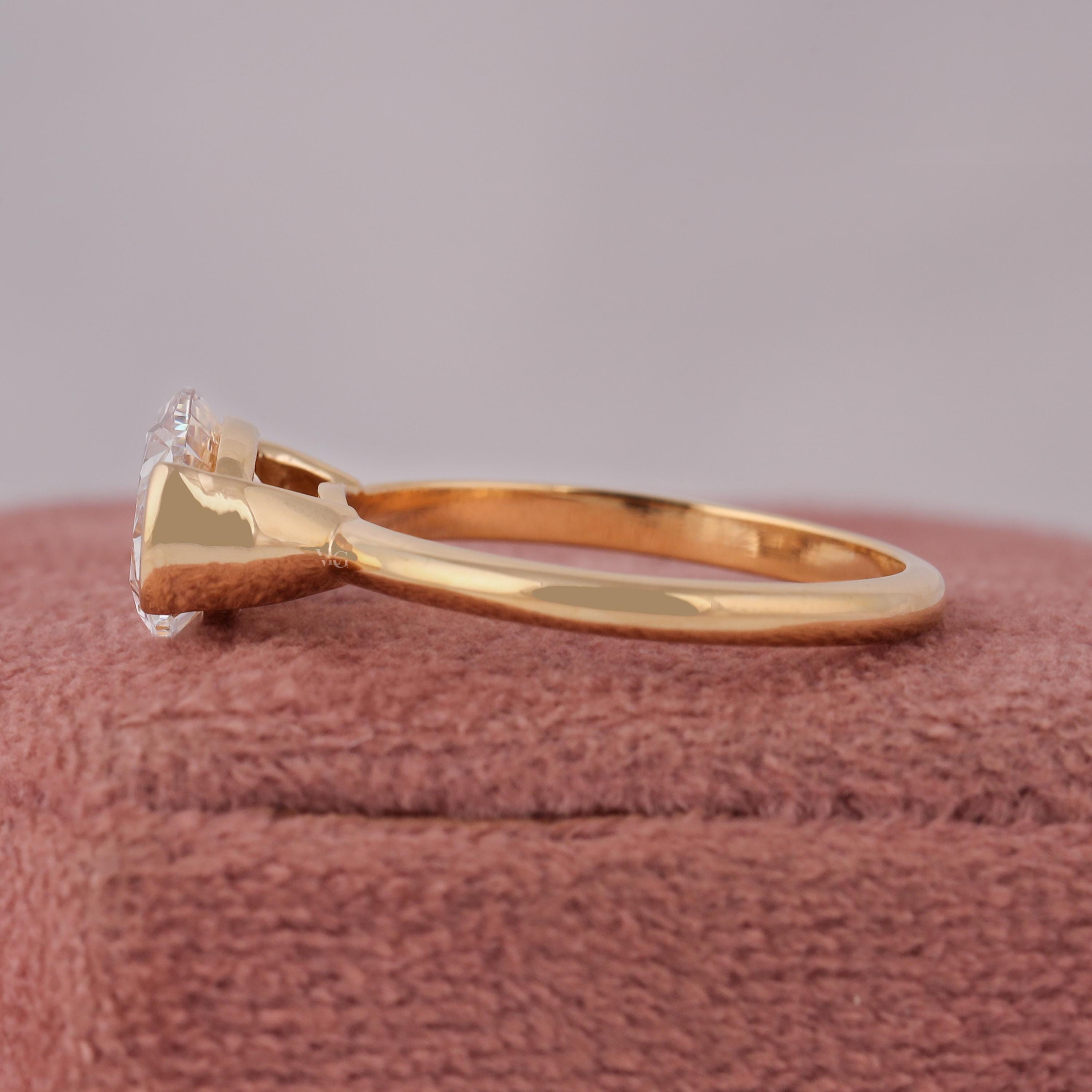 3 CT Lab Grown Diamond Engagement Ring: 18K Yellow Gold East-west Oval ...