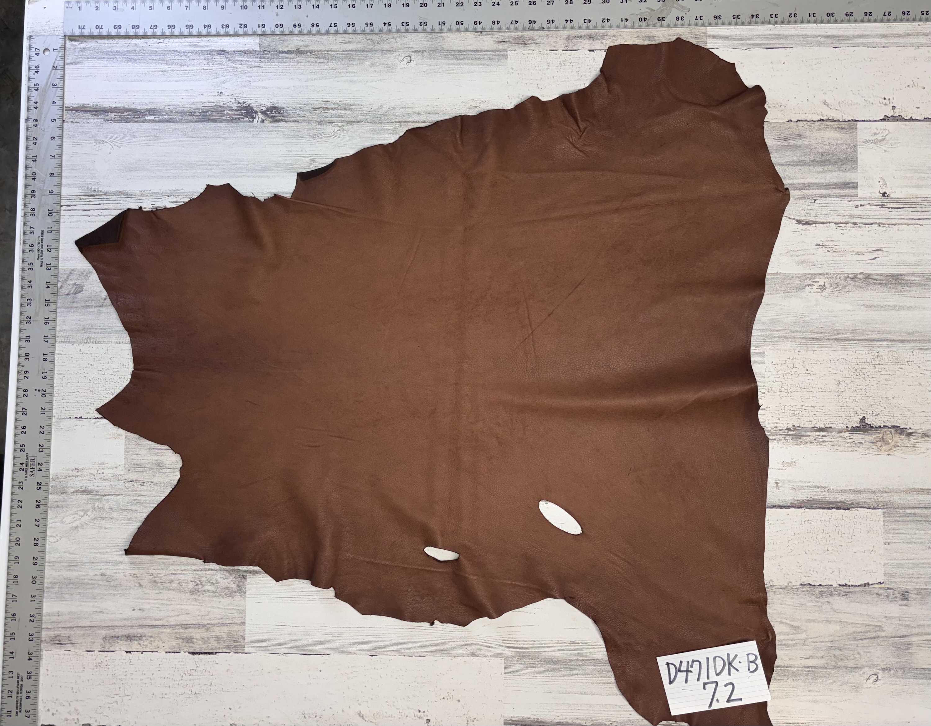 鹿革、7.2 平方フィート、鹿皮、クラフトグレードの皮、2 ～ 3 オンス