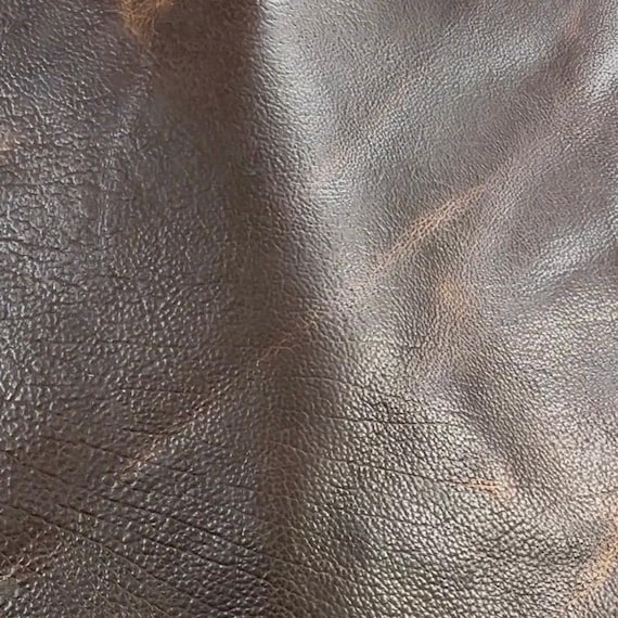 Thick Bison Leather Hide, Dark Brown, 12”x12”, 4-4.5 oz, Oil-Tanned with Two-Tone Pull-Up, Perfect for Crafts and Bags, Made In USA