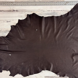 Deerskin, 10.0 Sqft, Deer Hide, Craft Grade Hide, 2-2.5 OZ, Deer Buckskin, Dk.Brown Color, Made In The USA, D061DB-E