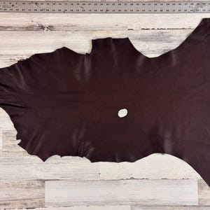 Hirschleder, 5,5 Quadratfuß, Hirschleder, Craft Grade Hide, 2-2,5 OZ, Hirschleder, DUNKELBRAUN, Hergestellt in den USA, D055DB-E
