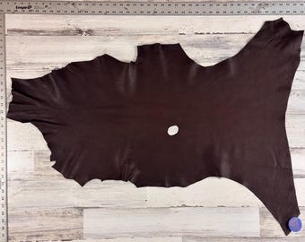 Skóra jelenia, 5,5 stóp kwadratowych, skóra jelenia, skóra klasy rzemieślniczej, 2-2,5 uncji, skóra jelenia, kolor ciemnobrązowy, wyprodukowano w USA, D055DB-E