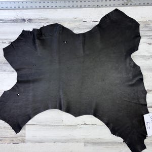 Skóra jelenia, 6,0 stóp kwadratowych, czarny, 3-4 uncje, piękne skóry, rzemiosło skórzane, skóra jelenia, wyprodukowano w USA, D108BK-D