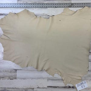 Deerskin, 8.2 Sqft, Palomino, 2.5-3.0 oz, Beautiful Hides, Leather Craft, Deer Buckskin, Made in USA, D123PA-D