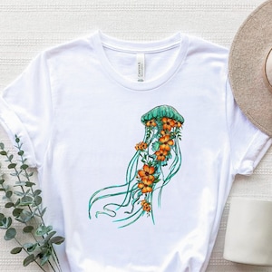Floral Jellyfish Shirt, Ocean Jellyfish Lover T-Shirt, Jellyfish Tee, Marine Biology Shirt, Ocean Shirt, Ocean Animals Shirts, Aquarium Tee