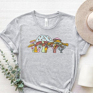 Magic Mushrooms Shirt, Mushroom T-Shirt, Cottagecore Shirt, Botanical Shirt, Mushrooms Tee, Plant Shirt, Hippie Shirt, Nature Lover T-Shirt