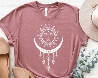 Sun And Moon Shirt, Mystische Sonne und Mondphasen T-Shirt, Mondphasen Shirt, Celestial Moon Shirt, Crystal Moon Sun Shirt, Tarot Boho Shirt