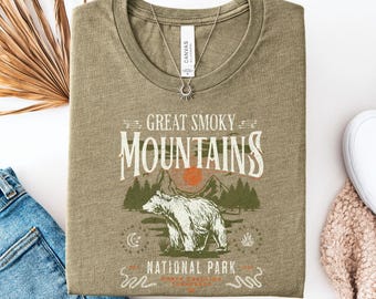 Great Smoky Mountains Shirt, Smoky Mountains T-Shirt, Retro Tennessee Shirt, Oversized National Park Shirt, Nature Graphic Tee, Camping Tee