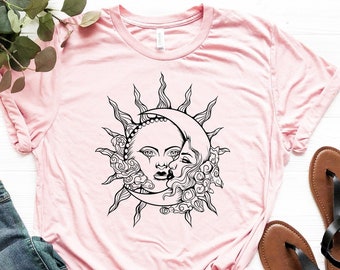 Koszulka z twarzą Sun And Moon, Mistyczna koszulka Sun And Moon, Koszulka Crescent Moon, Koszulka Celestial, Koszulka Astrology Tarot dla kobiet, Koszulki Boho Sun