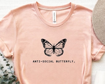 Camicia a farfalla antisociale, T-shirt antisociale divertente, camicia introversa, camicia sarcastica, camicia distanziamento sociale, maglietta antisociale