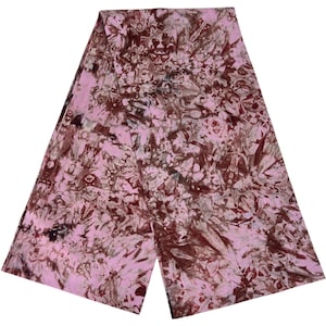 Sprucket Adire-tyg 100 % bomull handfärgad afrikansk textil | Rosa och vinröd abstrakt tie dye-tyg | 112 cm brett 2,8 meter