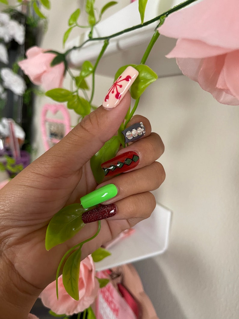 Tengen Uzui Nail Art Demon Slayer Press on Nails Inspired - Etsy