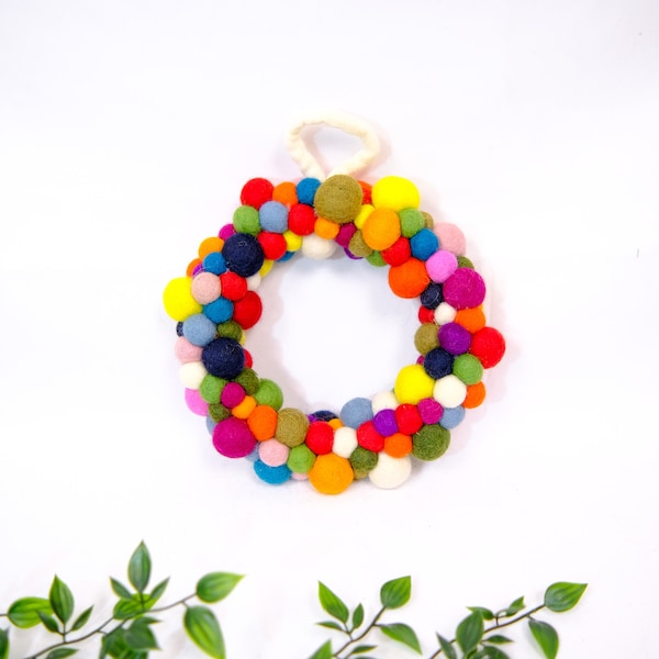 Felt Ball Wreath, Christmas Felt Wreath, Colorful Felt Wreath, Door Decor, HouseWarmingGift, Eco Friendly Wreath, Pom Pom Wreath, Home Decor