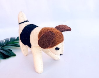 Perro de fieltro hecho a mano, juguete animal de fieltro ecológico, regalo para amantes de los perros, decoración del hogar, regalo de vacaciones, perro de fieltro con aguja, juguete que no pica, juguete para niños