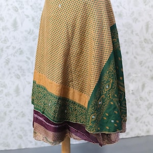 Omkeerbare boho-wikkelrok, maxirok gerecyclede sari, zijden hippierok, festivaloutfit, unieke kleding afbeelding 4